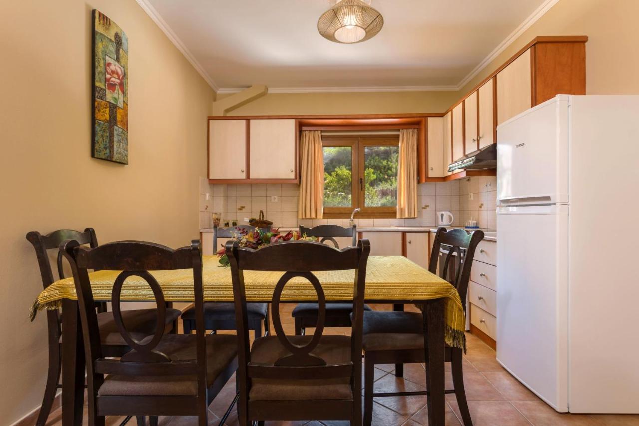 Appartement Venetico Beachfront & - 2 Bedroom Sea View Argassi